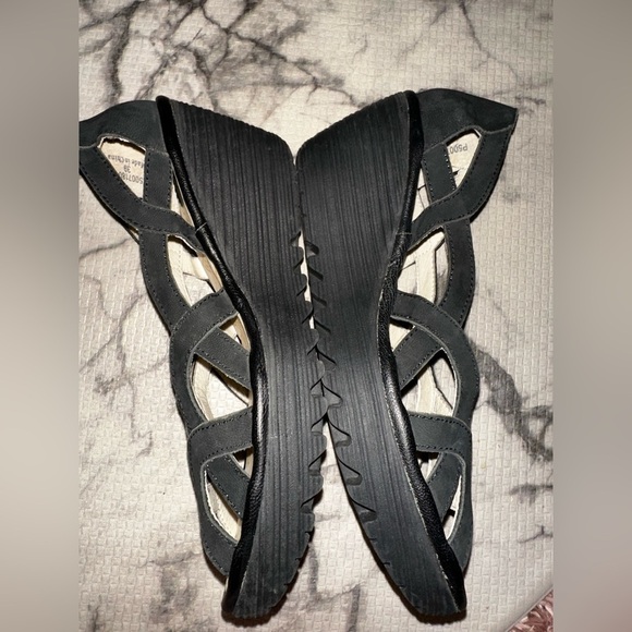Fly London Black Wedge Sandals 39 8 8.5 vacation spring summer - Picture 6 of 10